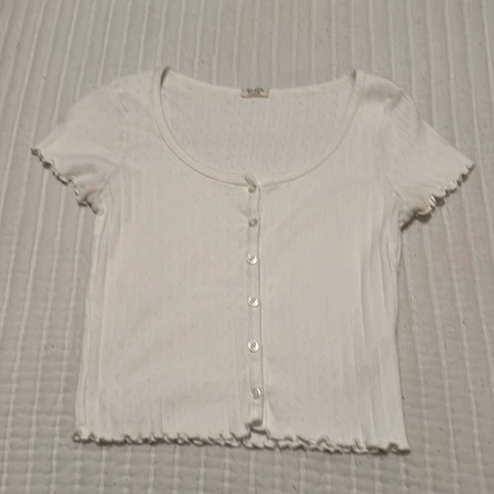brandy melville white ruffle zelly top 🤍🤍